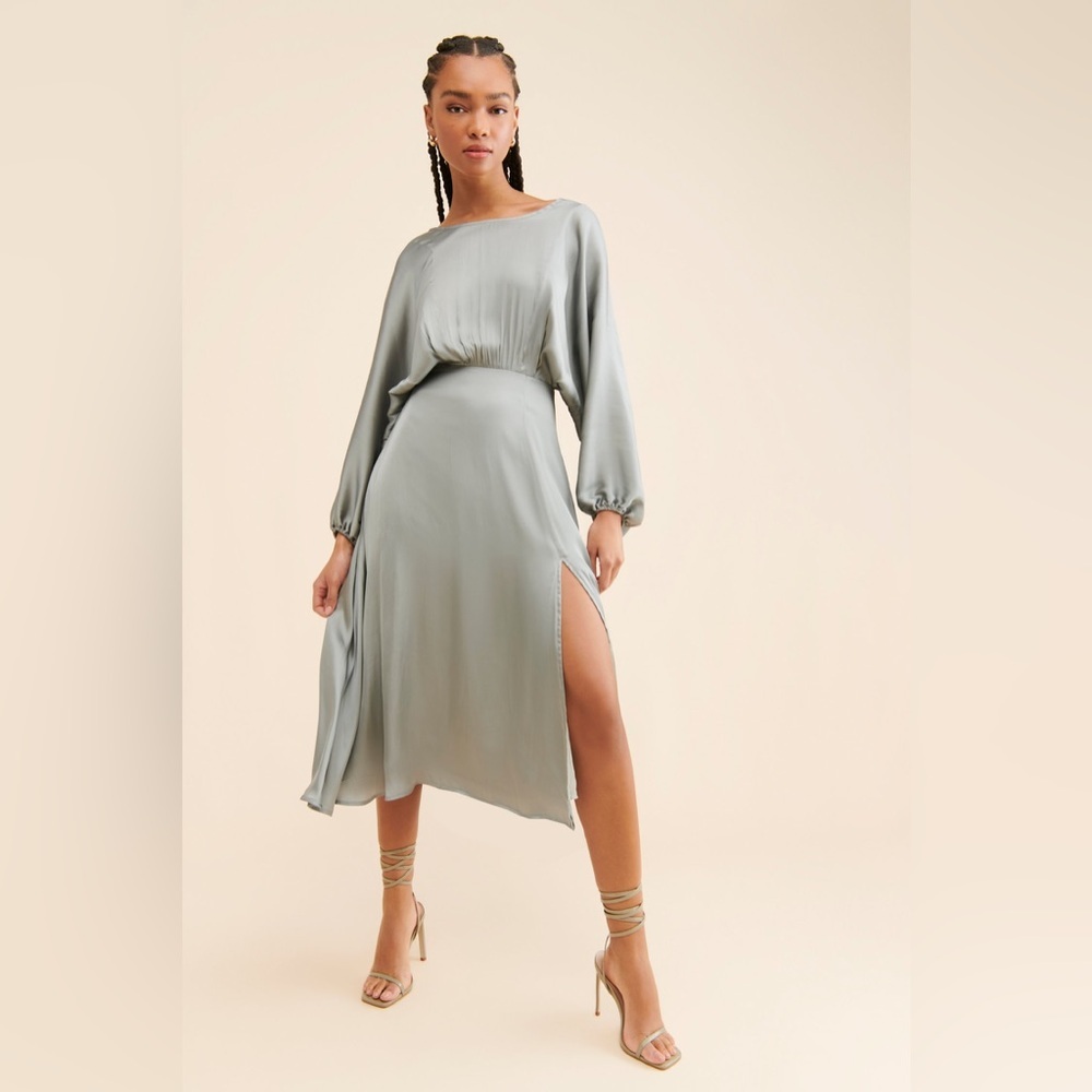 Astr Long Sleeve Gray Dress - Picture 3 of 7